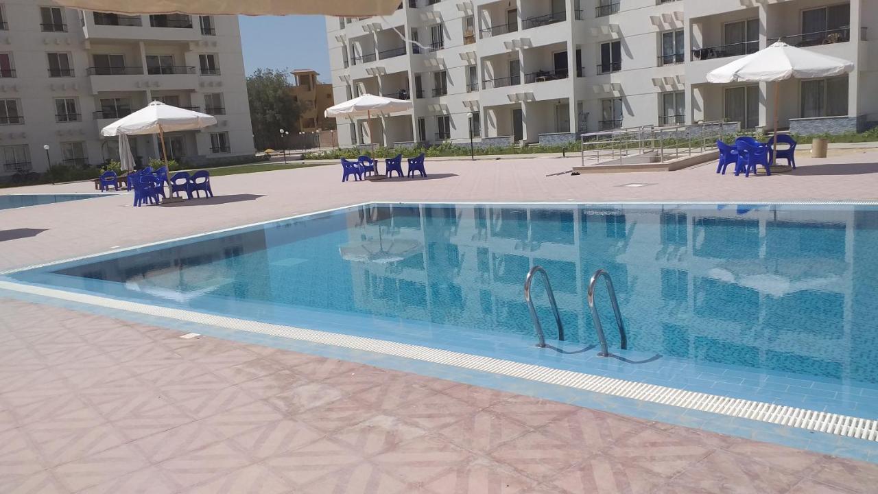 شاليه فرش فندقي بقرية بالميرا بيتش العين السخنه للعائلات Ain Soukhna Exteriér fotografie